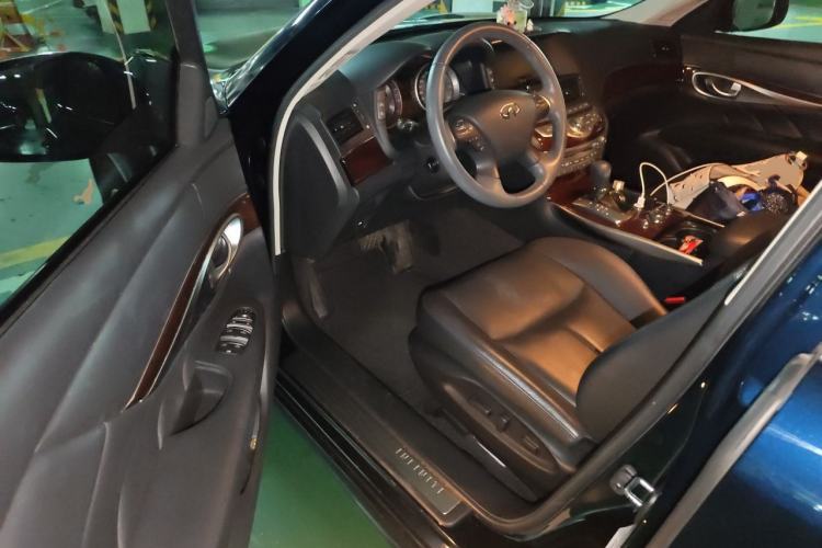 Used Infiniti Q70 2017 Q70L 2.5L Enjoyment Edition Driver Seat