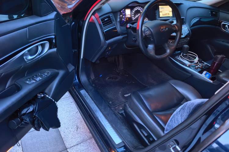 Used Infiniti Q70 2017 Q70L 2.5L Elite Edition Driver Seat