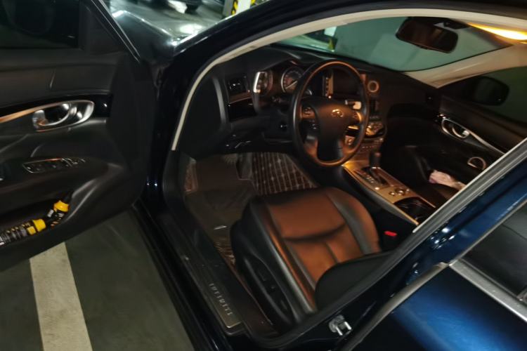 Used Infiniti Q70 2017 Q70L 2.5L Elite Edition Driver Seat