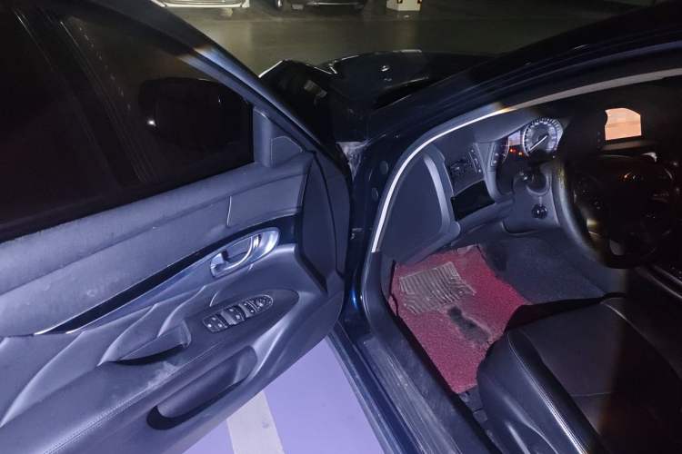 Used Infiniti Q70 2017 Q70L 2.5L Elite Edition Driver Seat