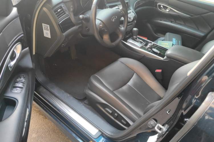 Used Infiniti Q70 2017 Q70L 2.5L Elite Edition Driver Seat