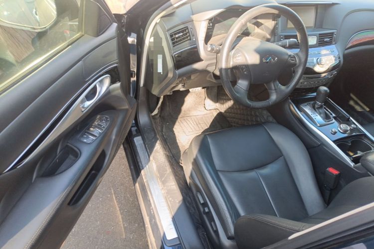 Used Infiniti Q70 2017 Q70L 2.5L Elite Edition Driver Seat