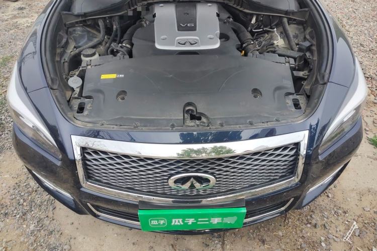 Used Infiniti Q70 2017 Q70L 2.5L Elite Edition Engine Bay