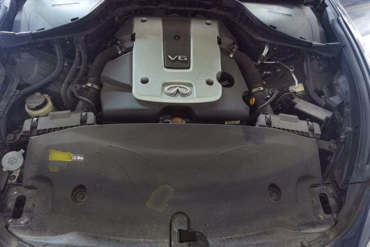 Used Infiniti Q70 2017 Q70L 2.5L Enjoyment Edition Engine Bay