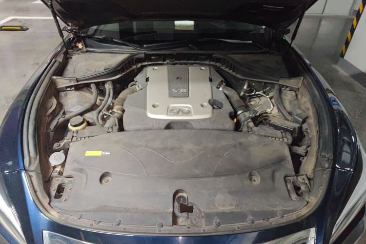 Used Infiniti Q70 2017 Q70L 2.5L Elite Edition Engine Bay