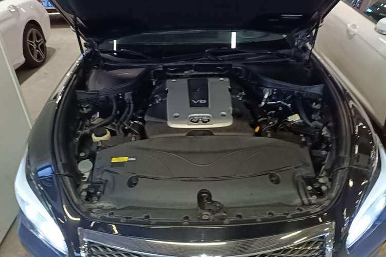 Used Infiniti Q70 2017 Q70L 2.5L Enjoyment Edition Engine Bay