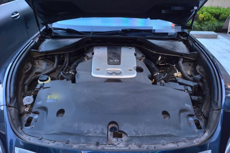 Used Infiniti Q70 2017 Q70L 2.5L Elite Edition Engine Bay