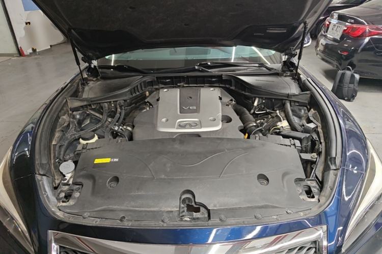 Used Infiniti Q70 2017 Q70L 2.5L Elite Edition Engine Bay