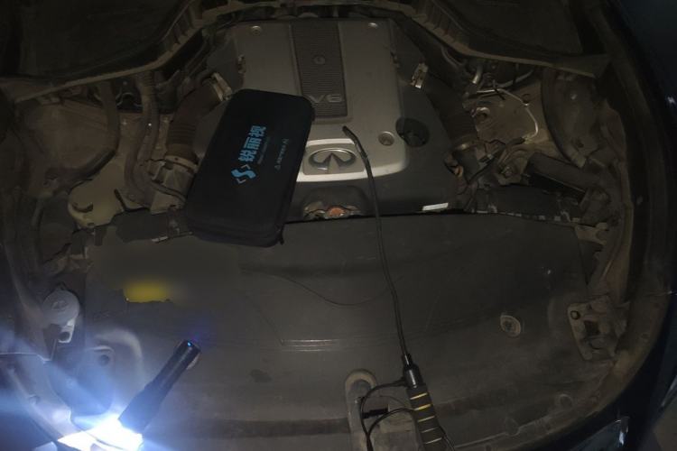Used Infiniti Q70 2017 Q70L 2.5L Elite Edition Engine Bay