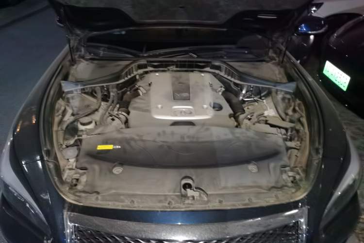 Used Infiniti Q70 2017 Q70L 2.5L Elite Edition Engine Bay