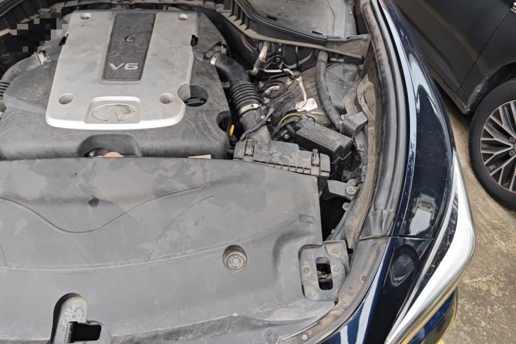 Used Infiniti Q70 2017 Q70L 2.5L Enjoyment Edition Engine Bay Left