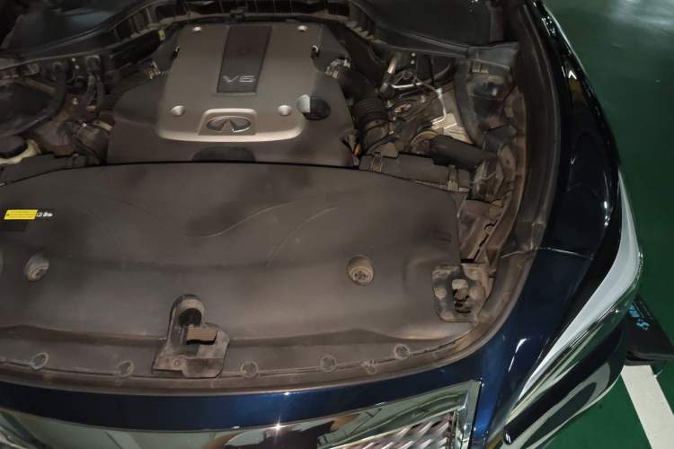 Used Infiniti Q70 2017 Q70L 2.5L Enjoyment Edition Engine Bay Left