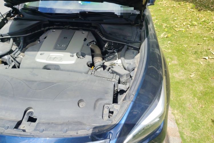 Used Infiniti Q70 2017 Q70L 2.5L Elite Edition Engine Bay Left