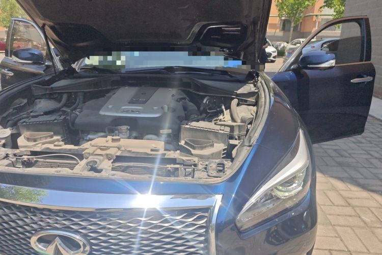 Used Infiniti Q70 2017 Q70L 2.5L Enjoyment Edition Engine Bay Left