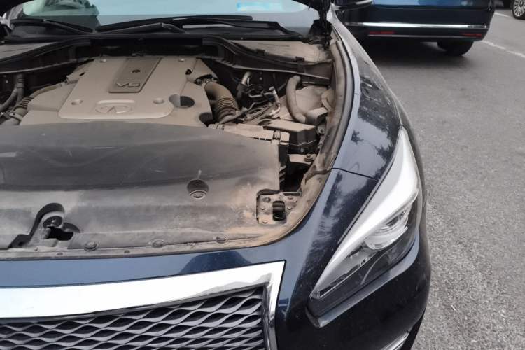 Used Infiniti Q70 2017 Q70L 2.5L Elite Edition Engine Bay Left