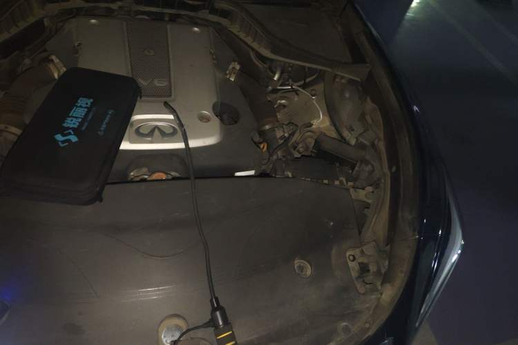 Used Infiniti Q70 2017 Q70L 2.5L Elite Edition Engine Bay Left
