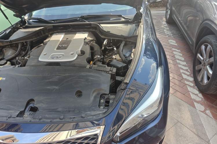 Used Infiniti Q70 2017 Q70L 2.5L Enjoyment Edition Engine Bay Left