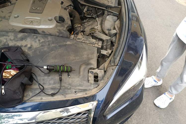 Used Infiniti Q70 2017 Q70L 2.5L Elite Edition Engine Bay Left