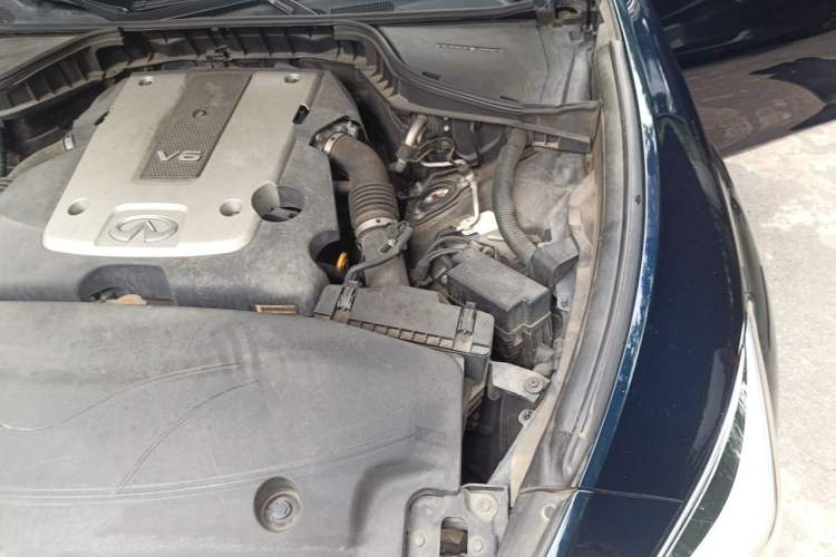 Used Infiniti Q70 2017 Q70L 2.5L Enjoyment Edition Engine Bay Left