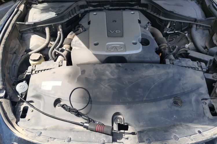 Used Infiniti Q70 2017 Q70L 2.5L Enjoyment Edition Engine Bay