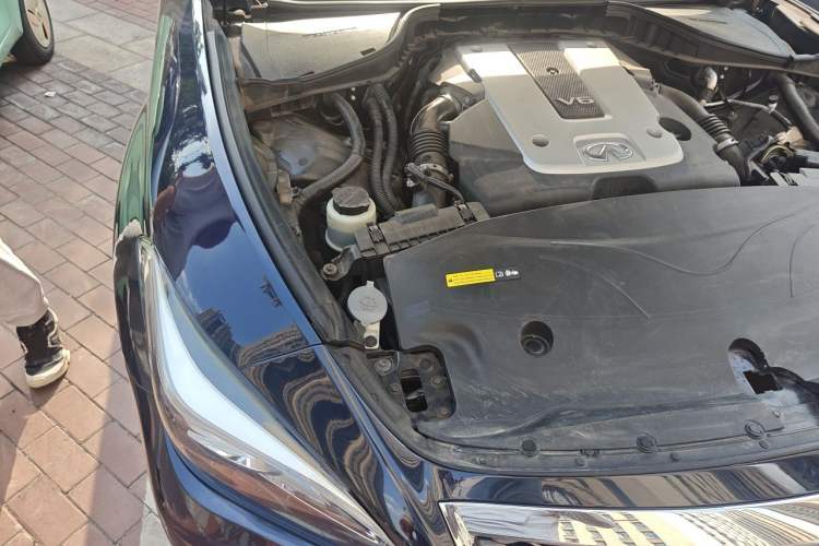Used Infiniti Q70 2017 Q70L 2.5L Enjoyment Edition Engine Bay Right