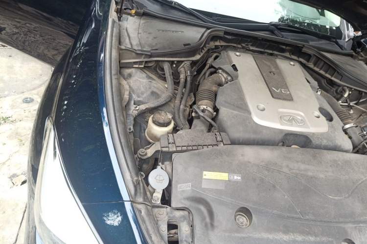 Used Infiniti Q70 2017 Q70L 2.5L Enjoyment Edition Engine Bay Right