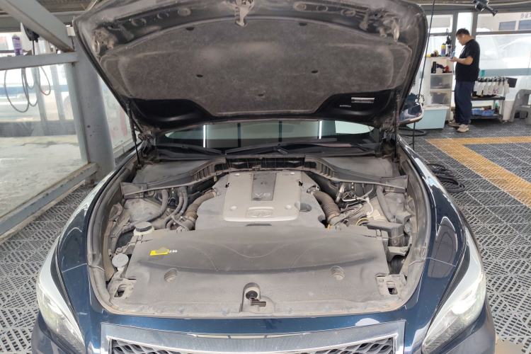 Used Infiniti Q70 2017 Q70L 2.5L Enjoyment Edition Engine Bay