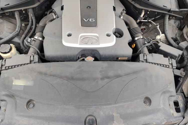 Used Infiniti Q70 2017 Q70L 2.5L Enjoyment Edition Engine Bay