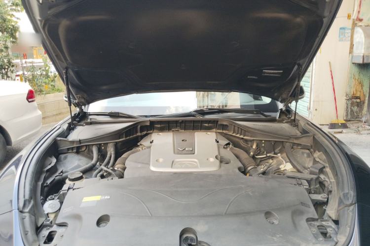 Used Infiniti Q70 2017 Q70L 2.5L Elite Edition Engine Bay