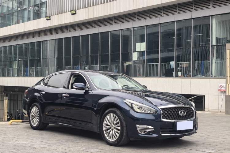 Used Infiniti Q70 2017 Q70L 2.5L Enjoyment Edition Exterior 1