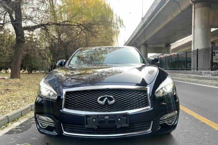 Used Infiniti Q70 2017 Q70L 2.5L Elite Edition Exterior 1