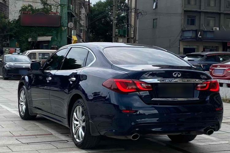 Used Infiniti Q70 2017 Q70L 2.5L Elite Edition Exterior 3