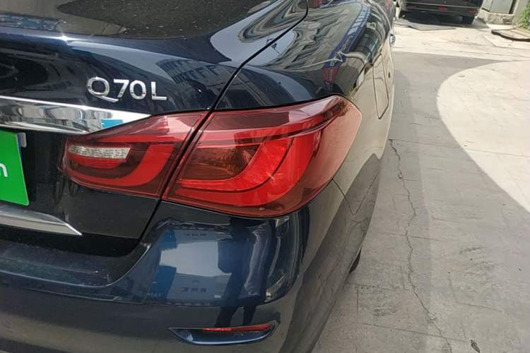 Used Infiniti Q70 2017 Q70L 2.5L Elite Edition Exterior 3