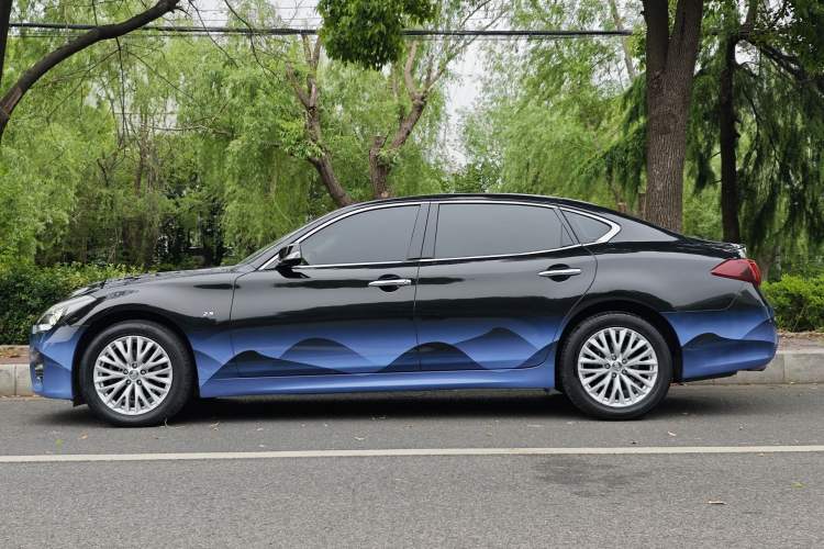 Used Infiniti Q70 2017 Q70L 2.5L Enjoyment Edition Exterior 7