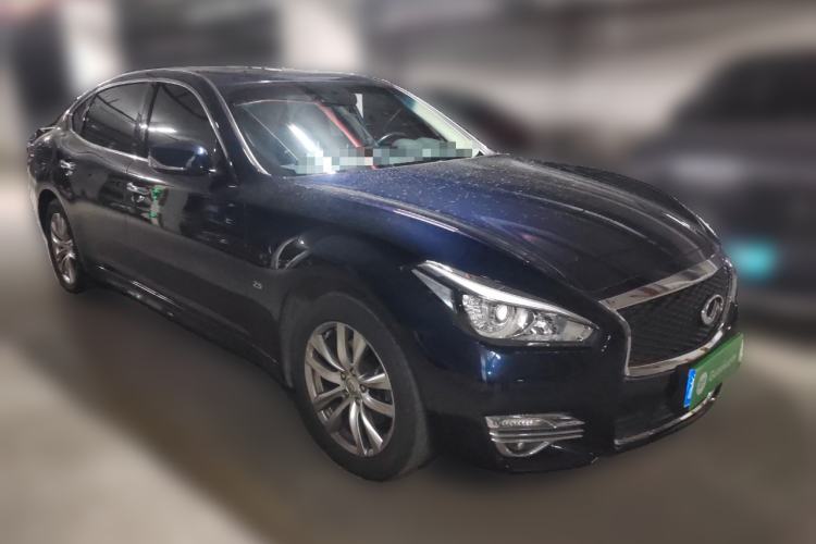 Used Infiniti Q70 2017 Q70L 2.5L Elite Edition Front Right 45 Deg