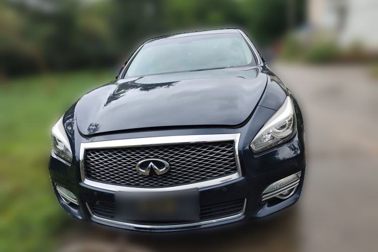 Used Infiniti Q70 2017 Q70L 2.5L Enjoyment Edition Front