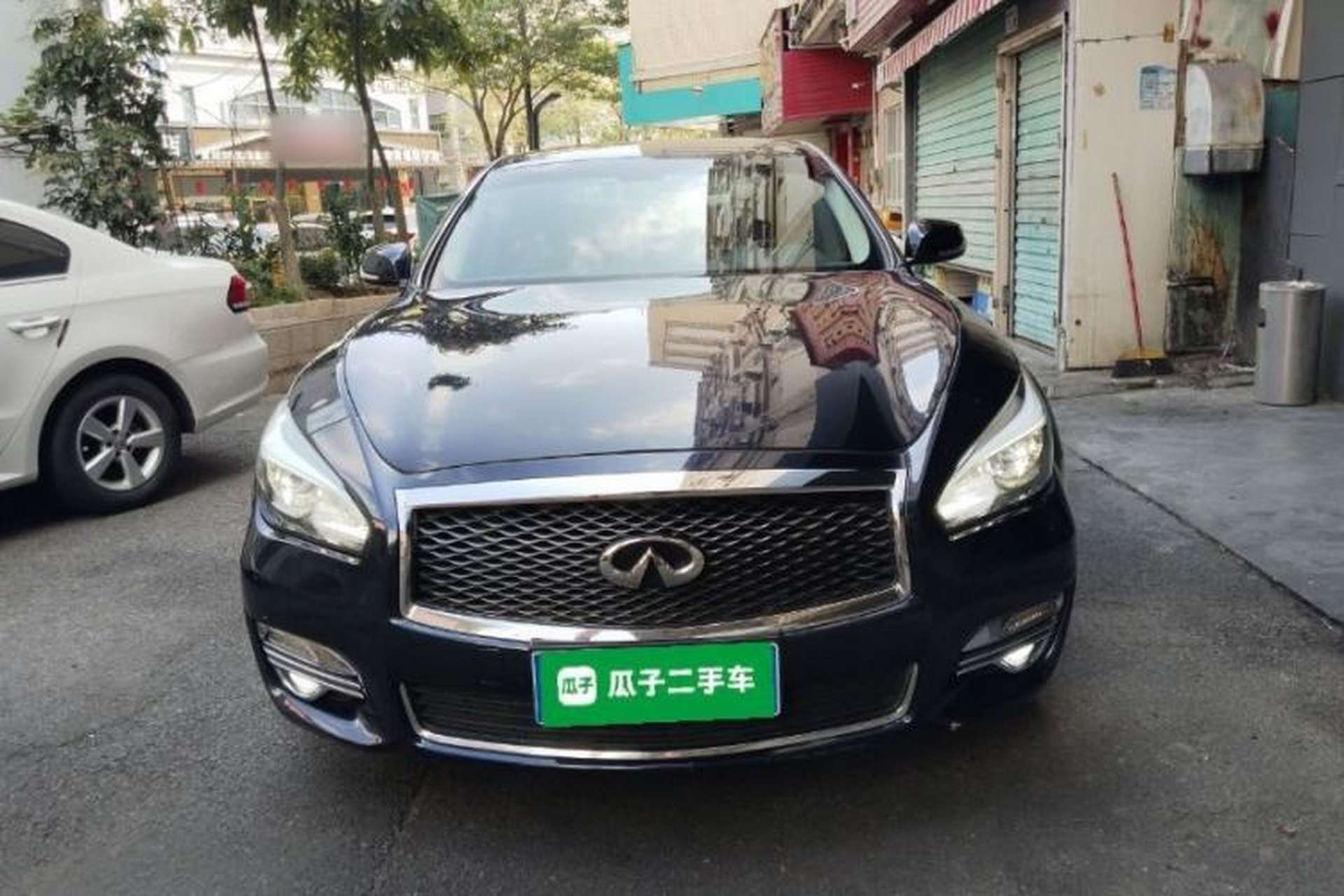 Used Infiniti Q70 2017 Q70L 2.5L Elite Edition Front