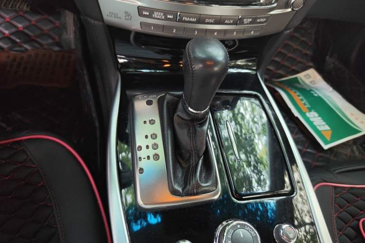 Used Infiniti Q70 2017 Q70L 2.5L Elite Edition Gear Lever