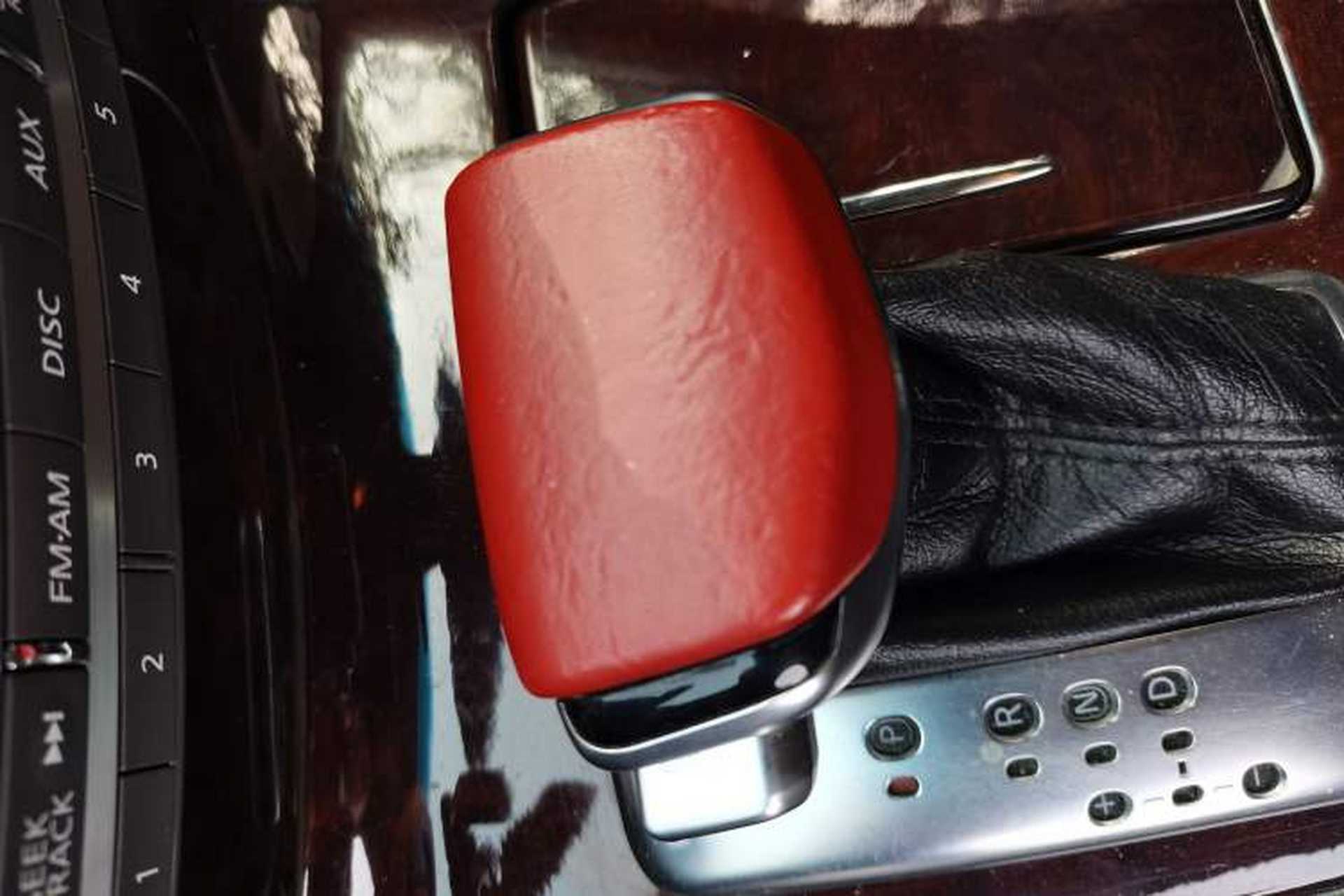 Used Infiniti Q70 2017 Q70L 2.5L Enjoyment Edition Gear Lever