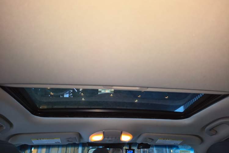 Used Infiniti Q70 2017 Q70L 2.5L Elite Edition Headliner