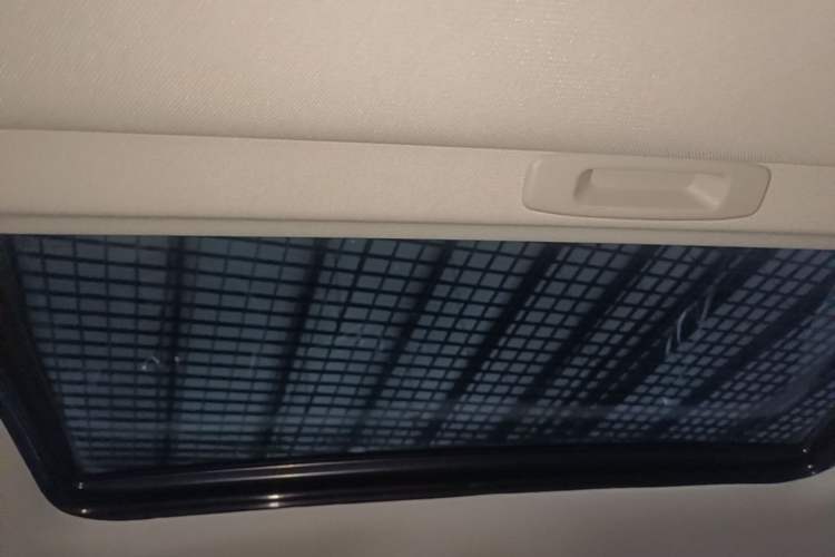 Used Infiniti Q70 2017 Q70L 2.5L Elite Edition Headliner