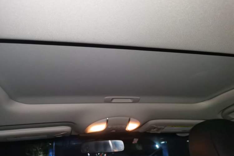 Used Infiniti Q70 2017 Q70L 2.5L Elite Edition Headliner