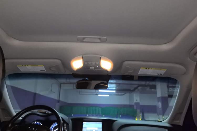 Used Infiniti Q70 2017 Q70L 2.5L Elite Edition Headliner