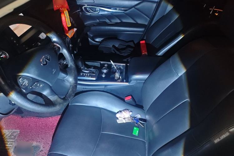 Used Infiniti Q70 2017 Q70L 2.5L Elite Edition Left Front Seat