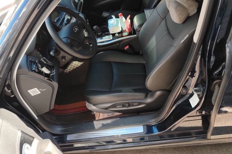 Used Infiniti Q70 2017 Q70L 2.5L Elite Edition Left Front Seat