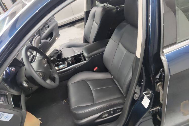 Used Infiniti Q70 2017 Q70L 2.5L Elite Edition Left Front Seat
