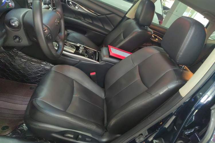 Used Infiniti Q70 2017 Q70L 2.5L Elite Edition Left Front Seat