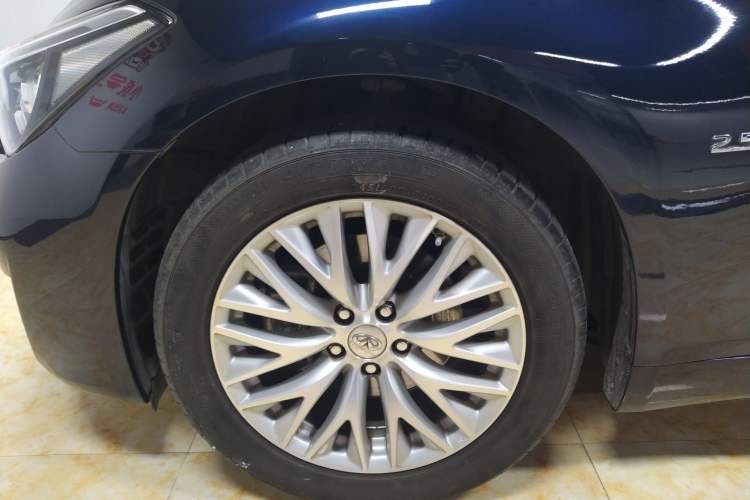 Used Infiniti Q70 2017 Q70L 2.5L Enjoyment Edition Left Front Wheel Hub