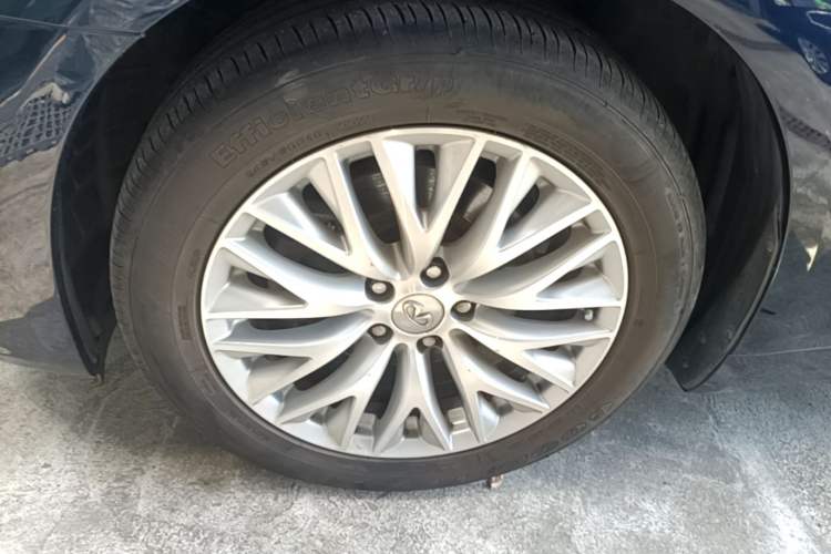 Used Infiniti Q70 2017 Q70L 2.5L Enjoyment Edition Left Front Wheel Hub