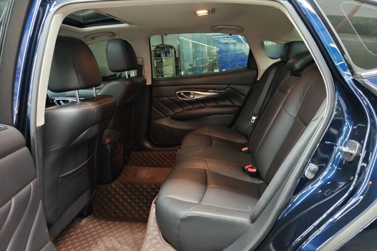 Used Infiniti Q70 2017 Q70L 2.5L Elite Edition Left Rear Seat